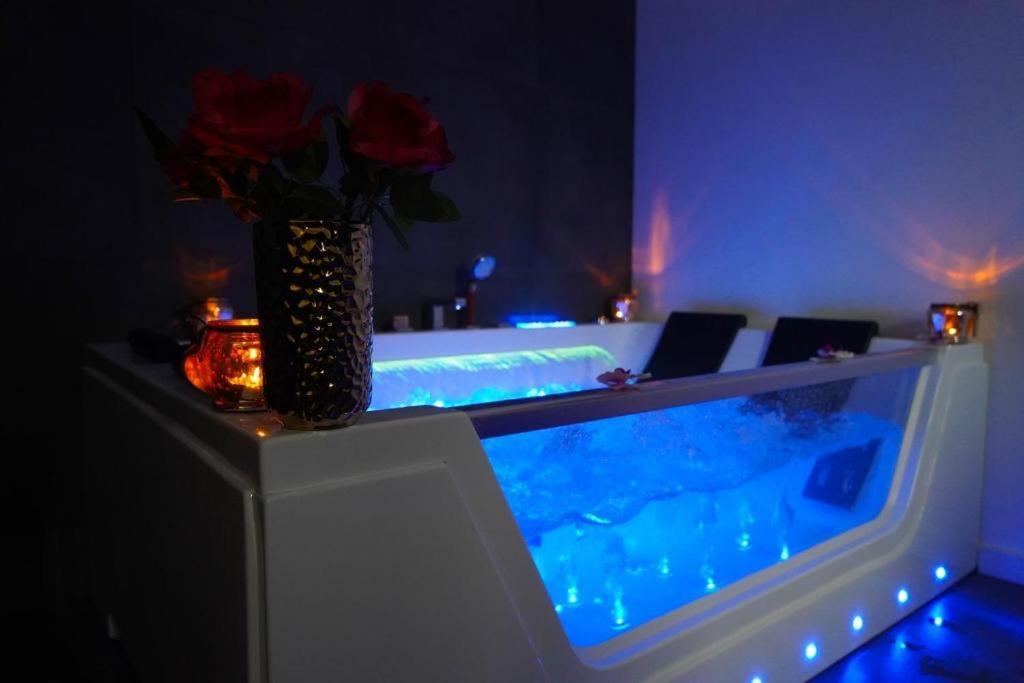 Relax Jacuzzi Apartment Krakkó Kültér fotó
